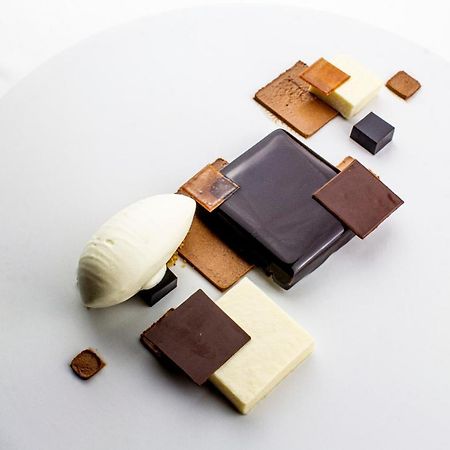 Chateau D'Origny, Chambres D'Hotes Et Restaurant Gastronomique Ouches Bagian luar foto