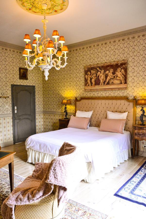 Chateau D'Origny, Chambres D'Hotes Et Restaurant Gastronomique Ouches Bagian luar foto