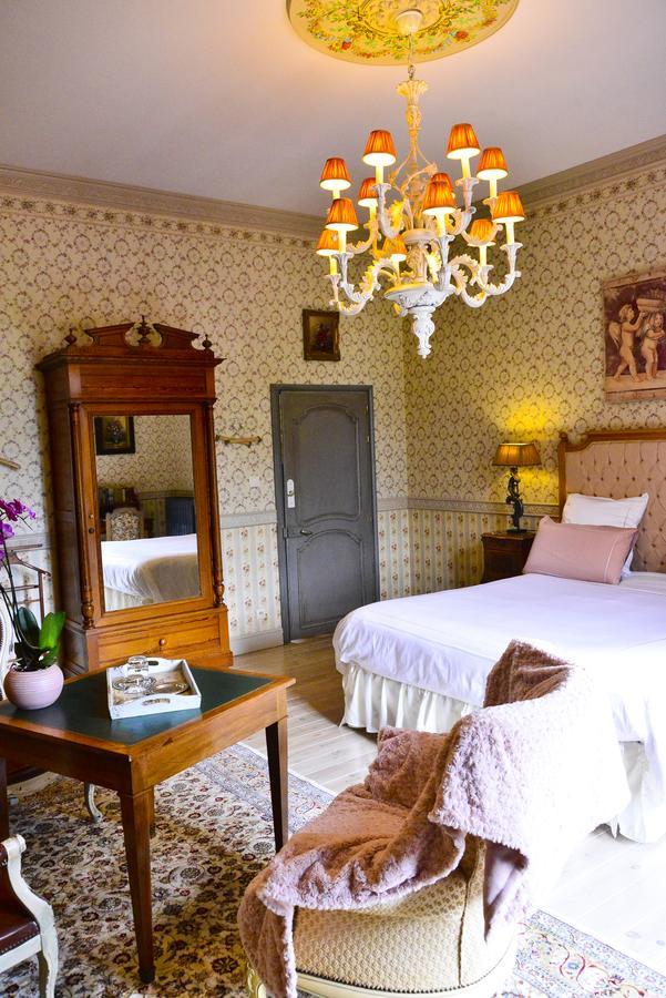 Chateau D'Origny, Chambres D'Hotes Et Restaurant Gastronomique Ouches Bagian luar foto