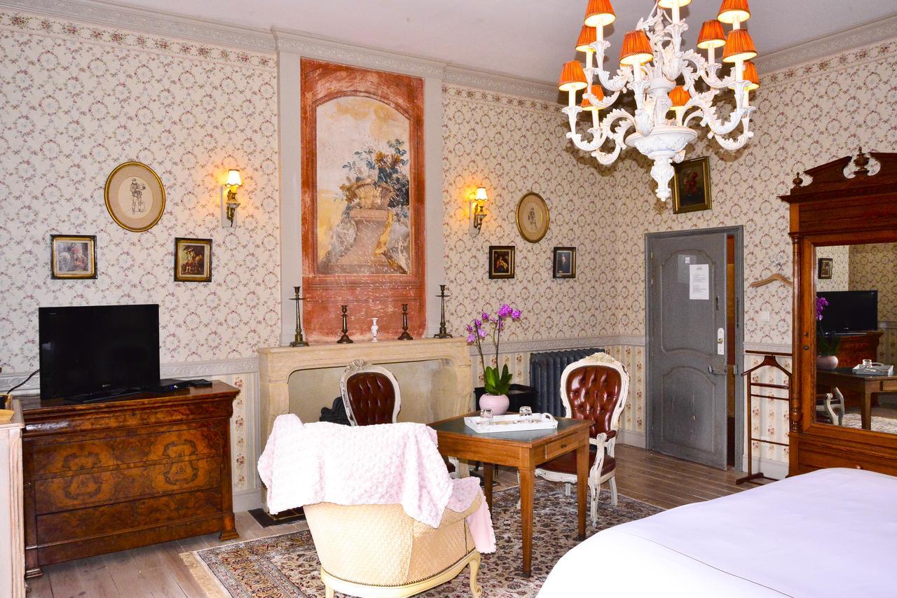 Chateau D'Origny, Chambres D'Hotes Et Restaurant Gastronomique Ouches Bagian luar foto