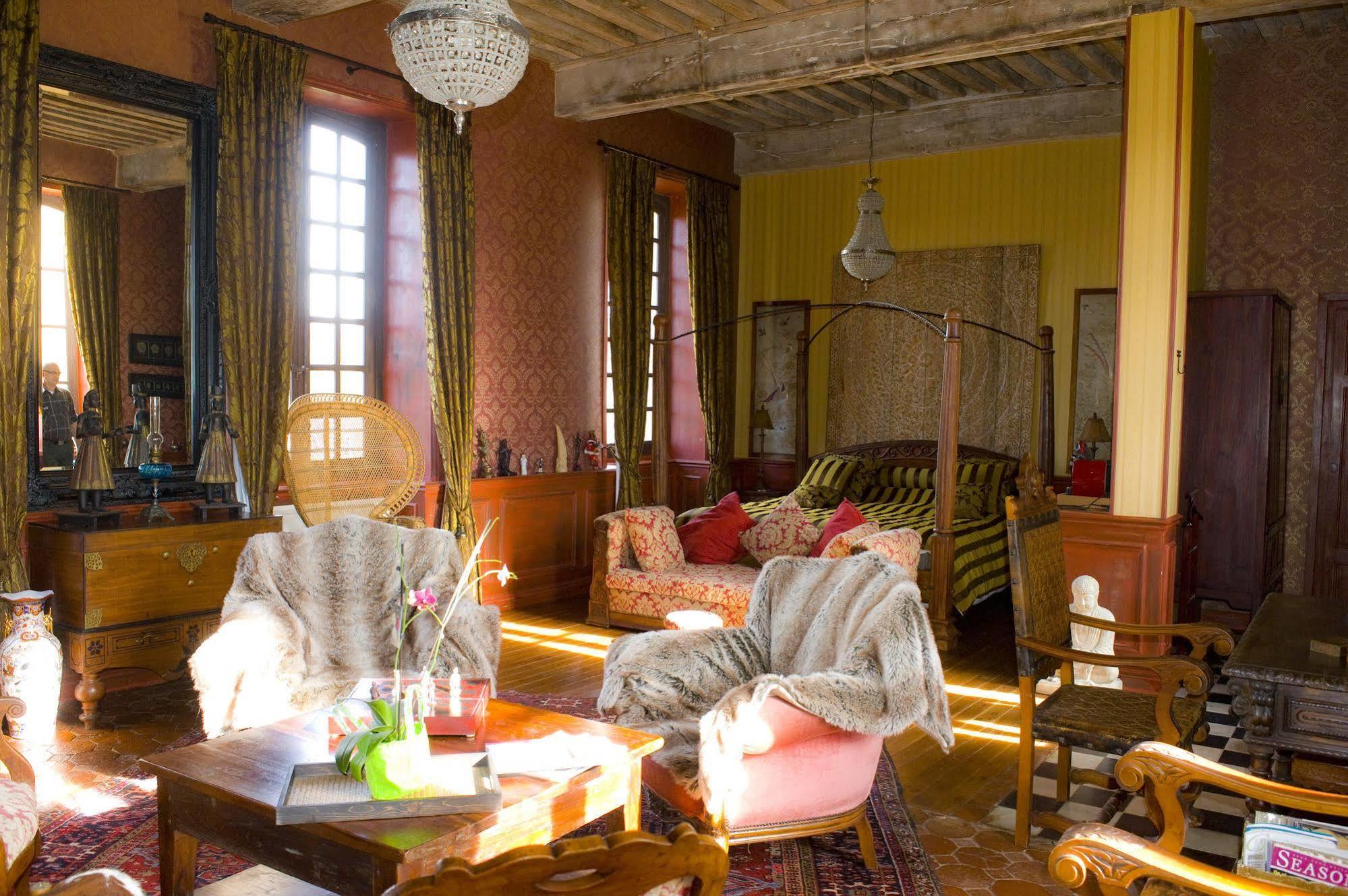 Chateau D'Origny, Chambres D'Hotes Et Restaurant Gastronomique Ouches Bagian luar foto